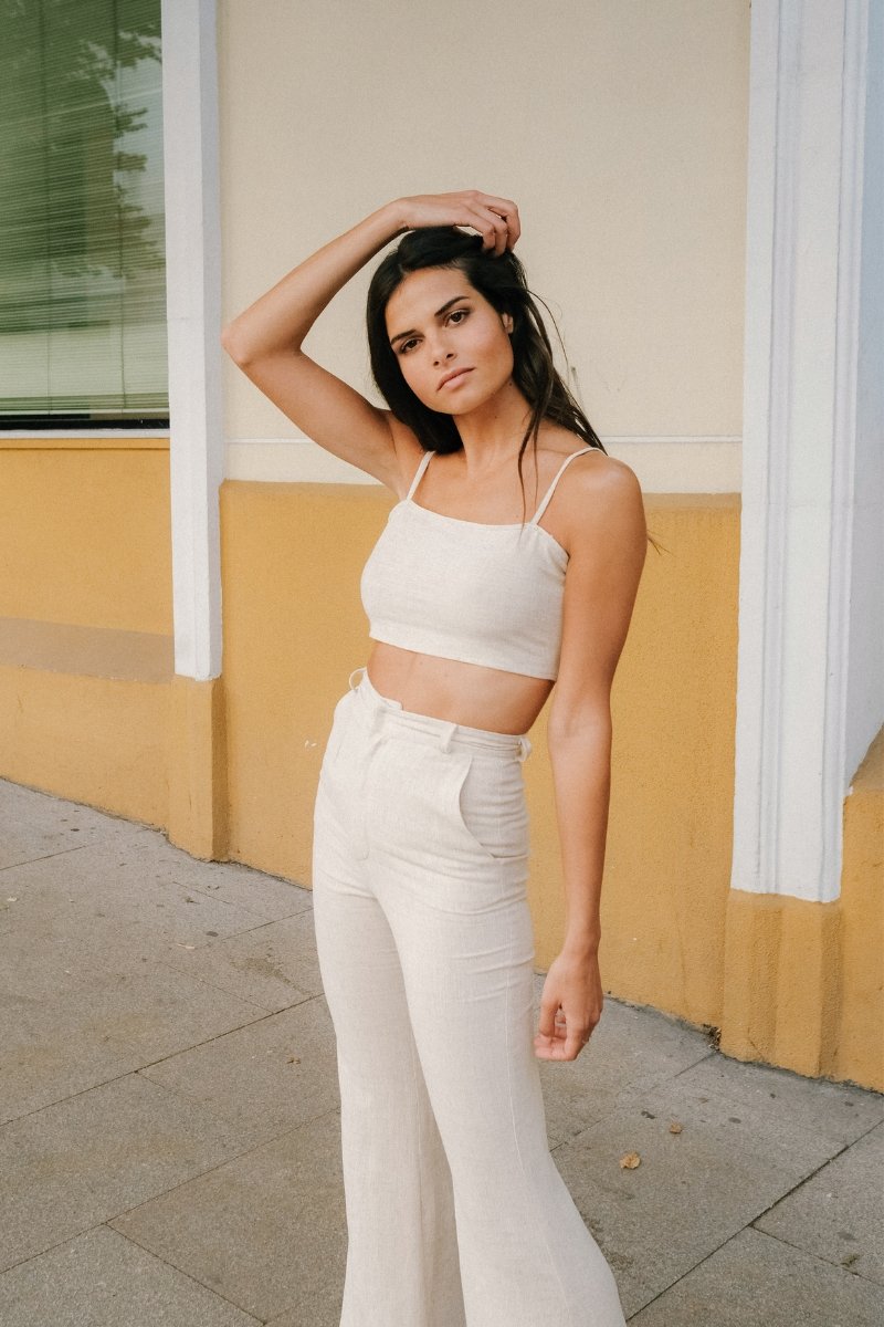 Crop top de lino color crema Tess - ALO NUI