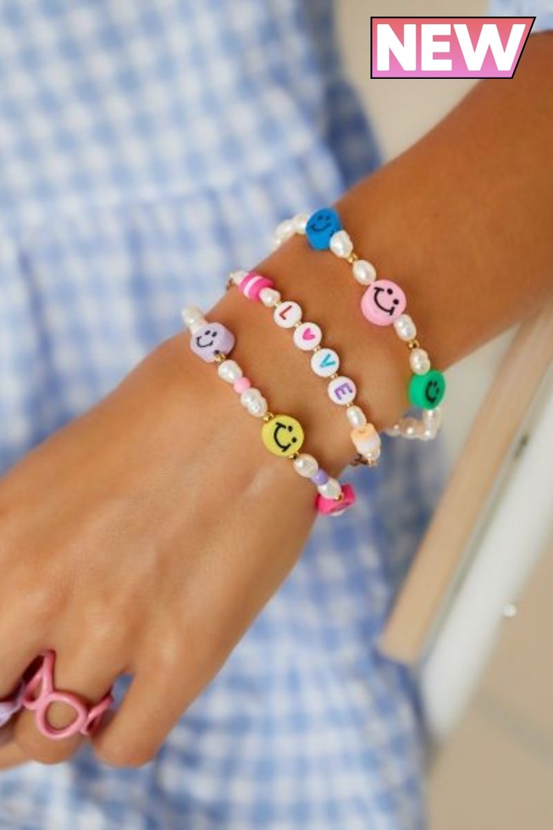 Pulsera de perlas y abalorios Love