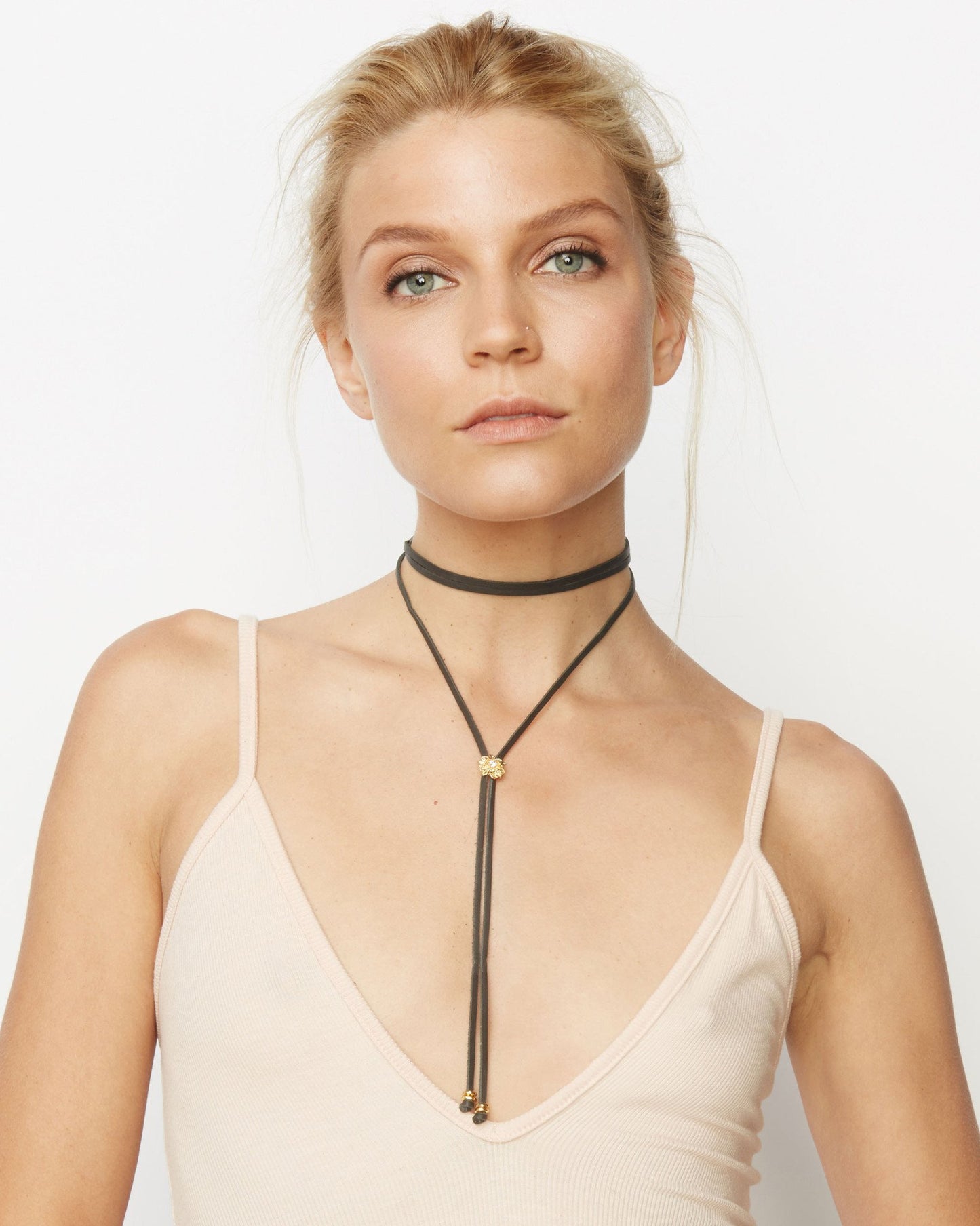 Choker Rosebud Bolo Wrap - Alo Nui