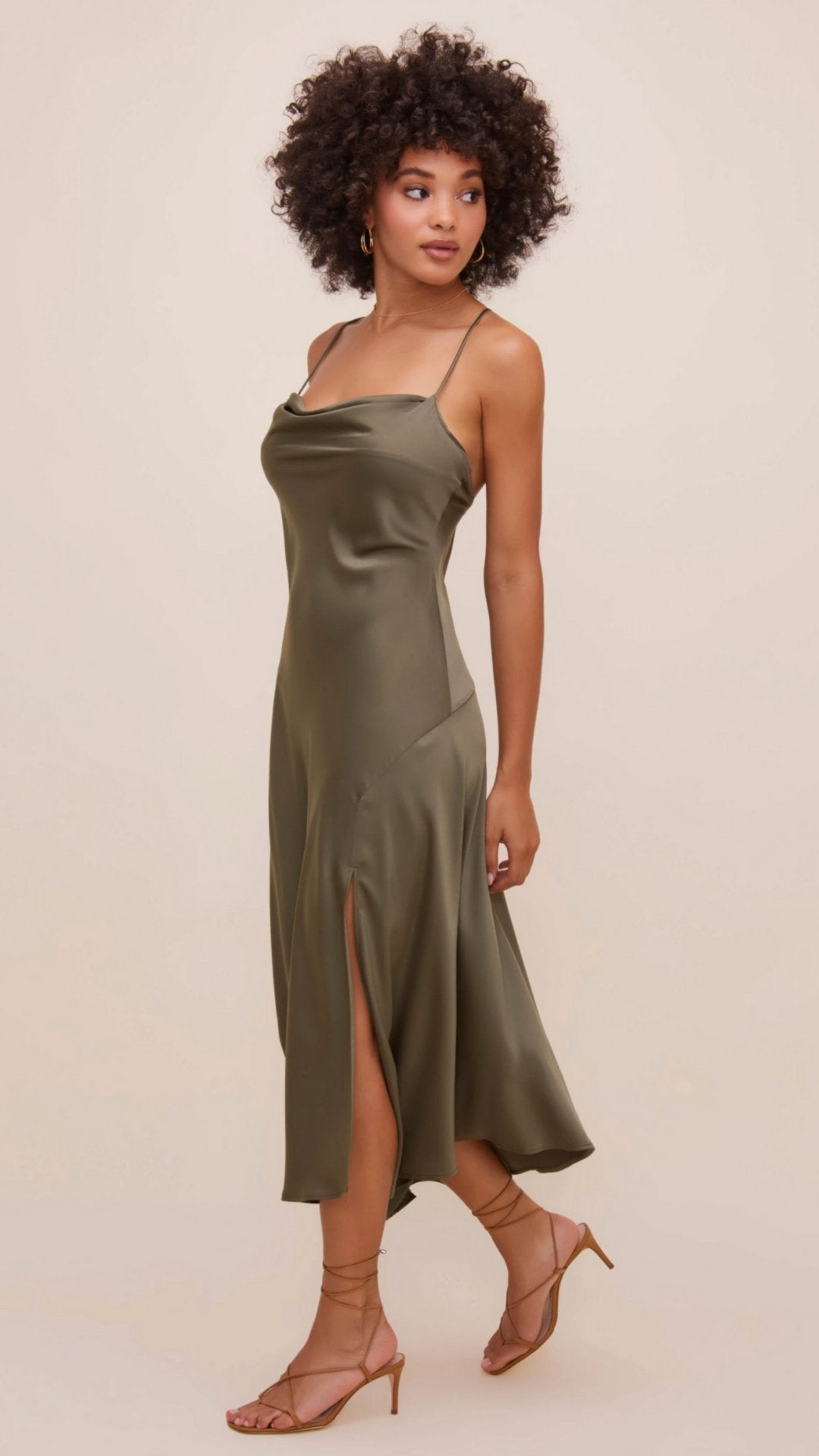 Vestido midi slip verde khaki Gaia - ASTR